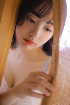 做丰满漂亮的女学生